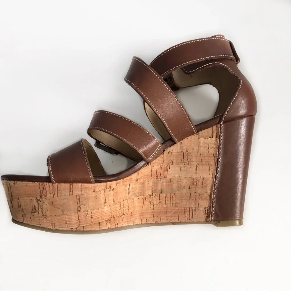 Marco Fisher brown strappy platform wedges